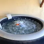Maison 4 Personnes Avec Grande Piscine Et Jacuzzi