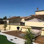 Maison 4 Personnes Avec Grande Piscine Et Jacuzzi Semesterbostad
