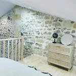 Semesterbostad Maison 4 Personnes Avec Grande Piscine Et Jacuzzi Castillon-la-Bataille