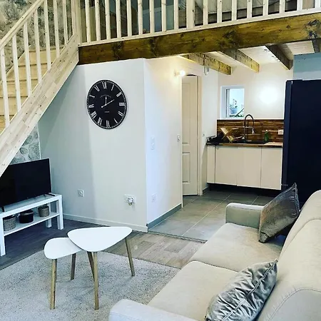 Maison 4 Personnes Avec Grande Piscine Et Jacuzzi Ferienhaus
