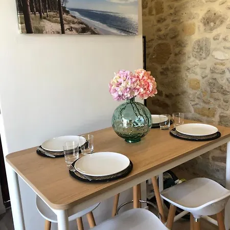 Maison 4 Personnes Avec Grande Piscine Et Jacuzzi Ferienhaus